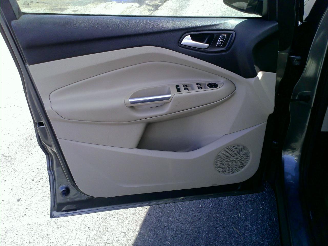 Ford Escape SE FWD 2014