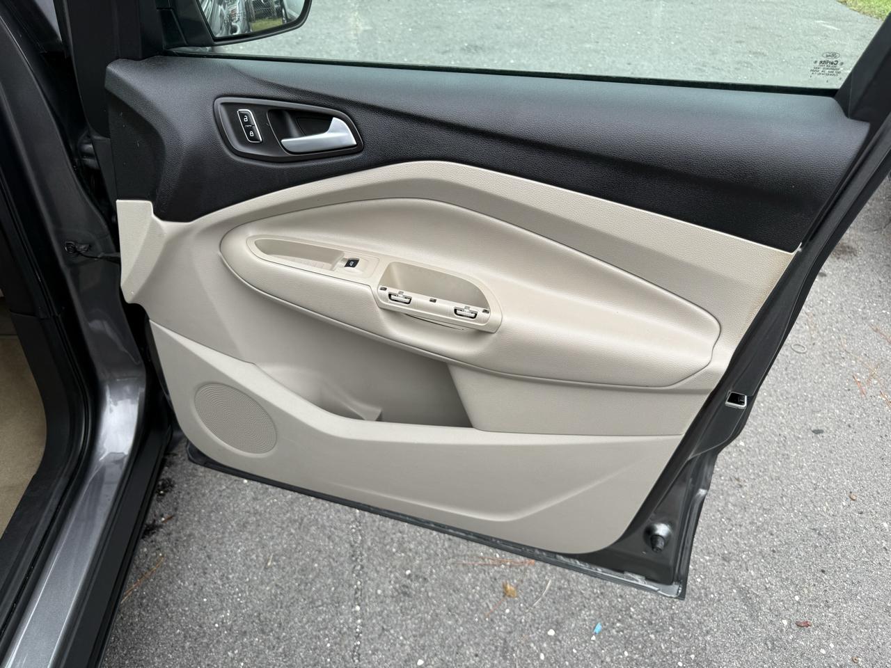 Ford Escape SE FWD 2014