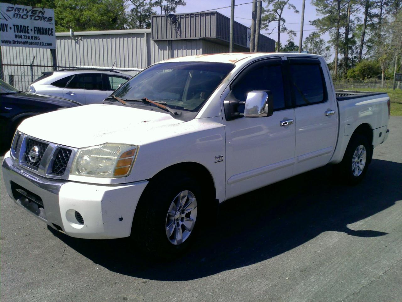 Nissan Titan XE Crew Cab 2WD 2004
