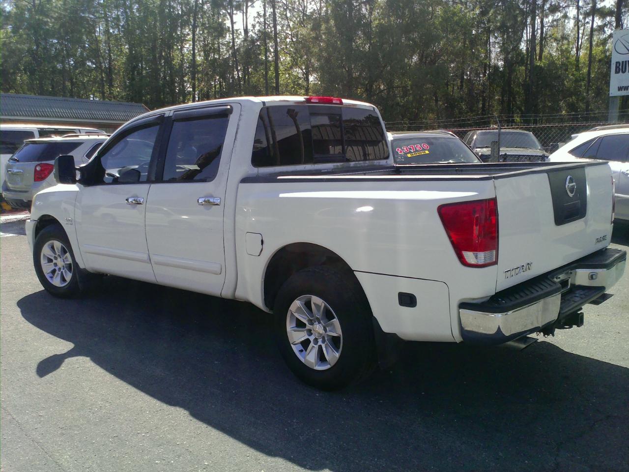 Nissan Titan XE Crew Cab 2WD 2004