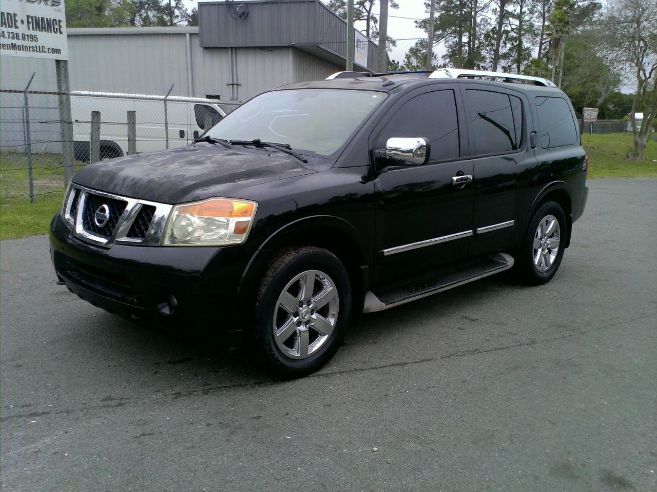 Nissan Armada Platinum 4WD 2012