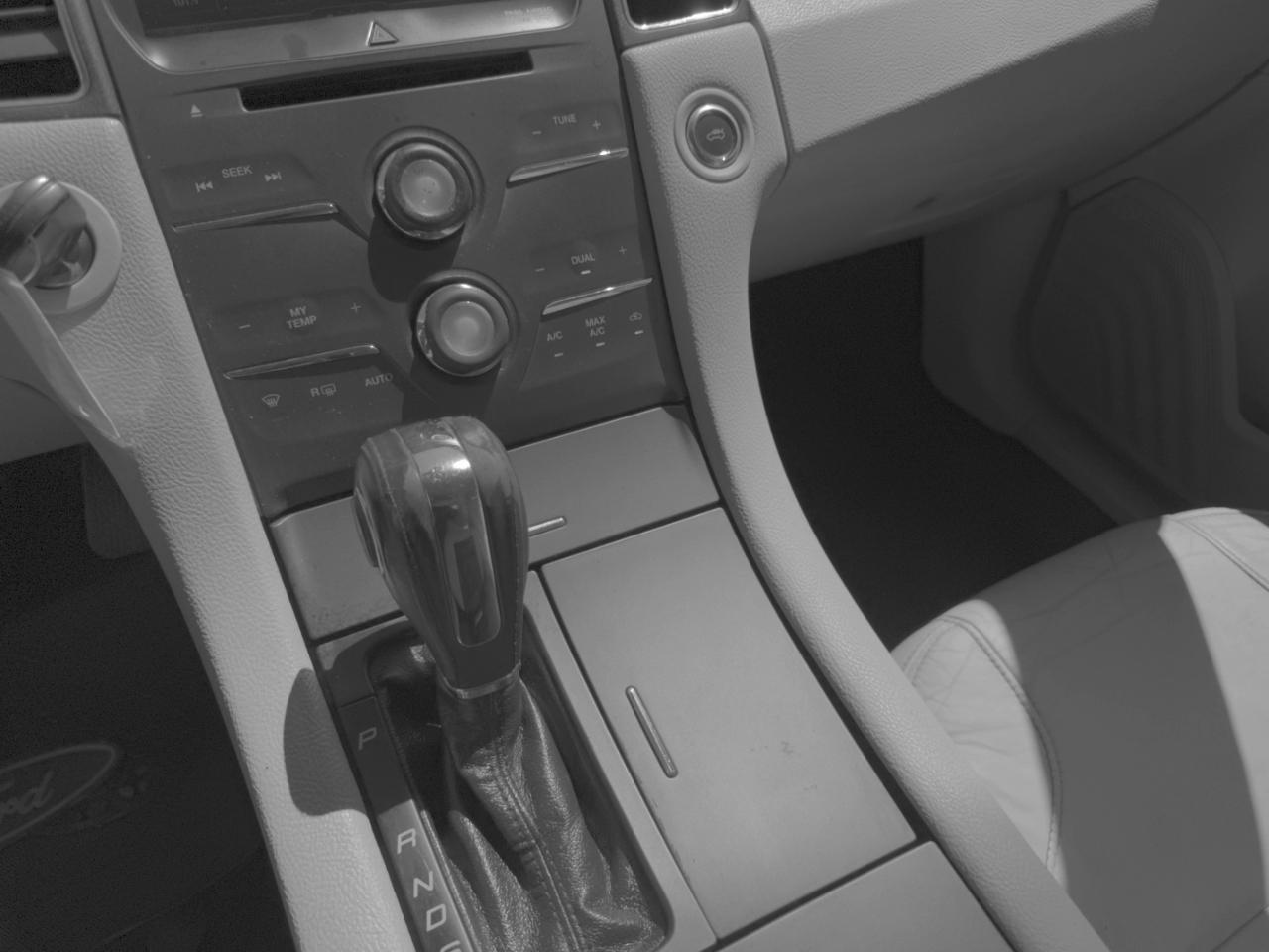 Ford Taurus SEL FWD 2014