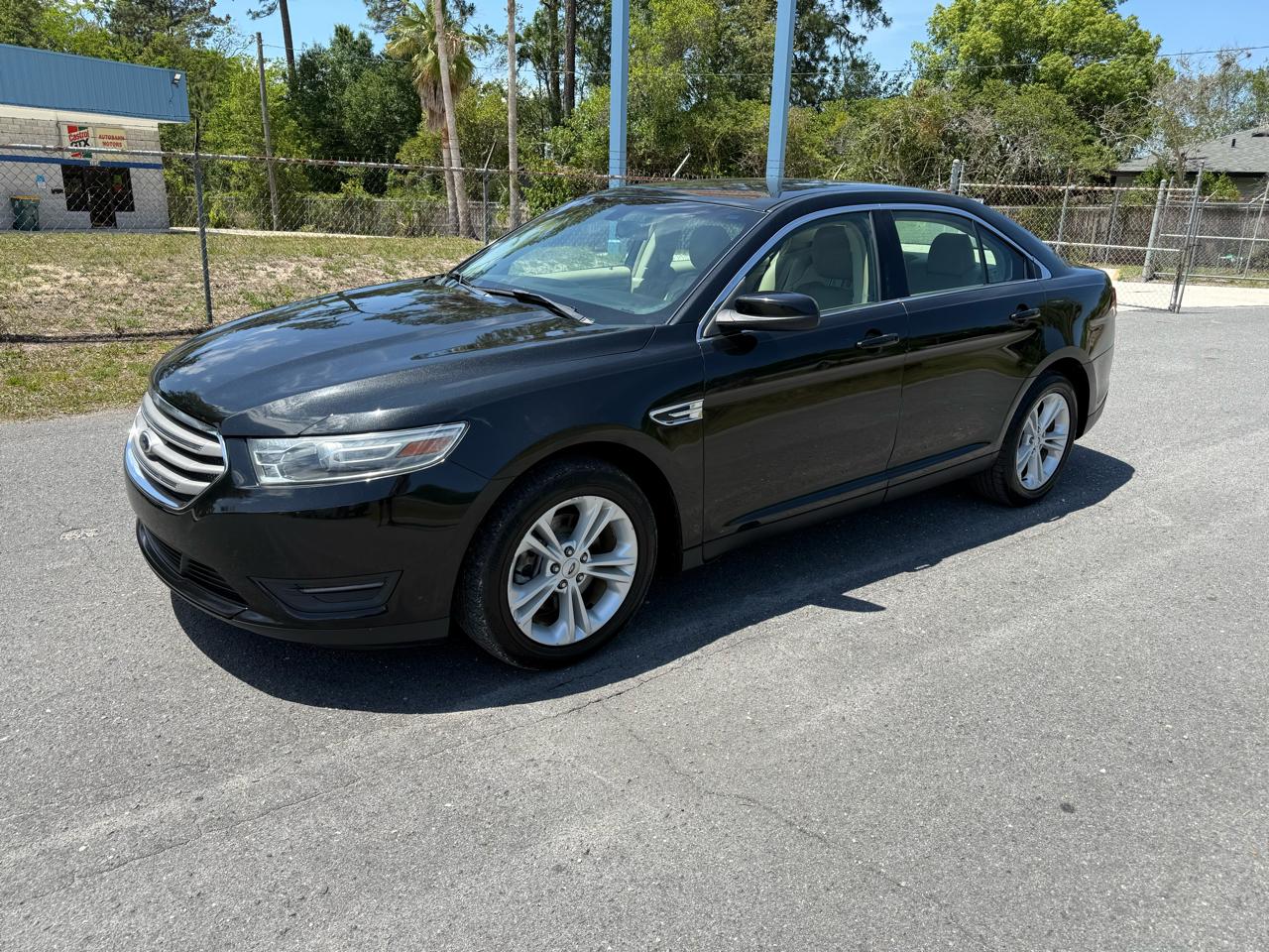 Ford Taurus SEL FWD 2014