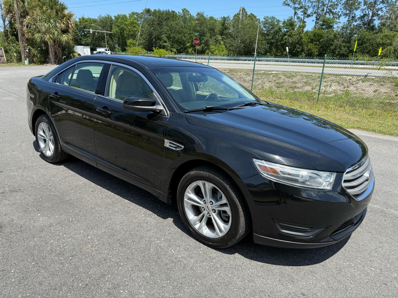 Ford Taurus SEL FWD 2014