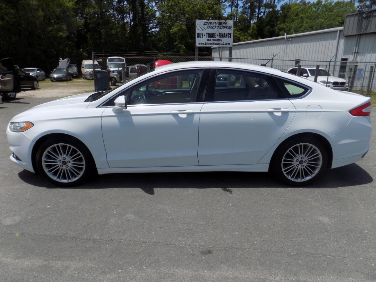 Ford Fusion SE 2014