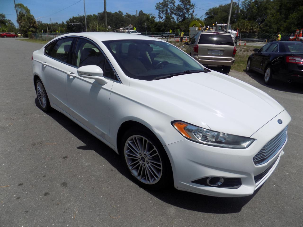 Ford Fusion SE 2014