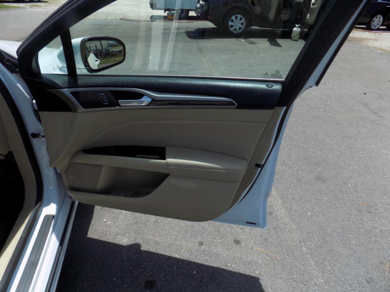 Ford Fusion SE 2014