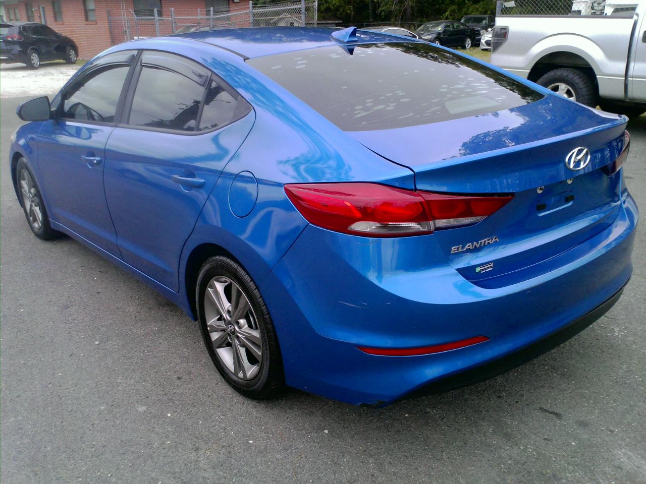 Hyundai Elantra SEL 2018