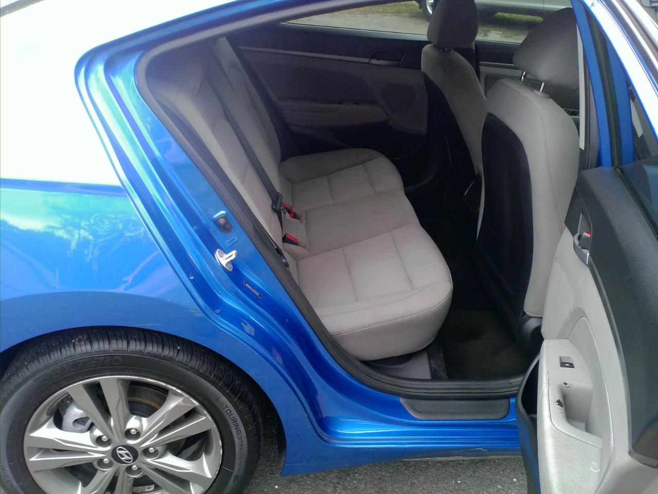 Hyundai Elantra SEL 2018