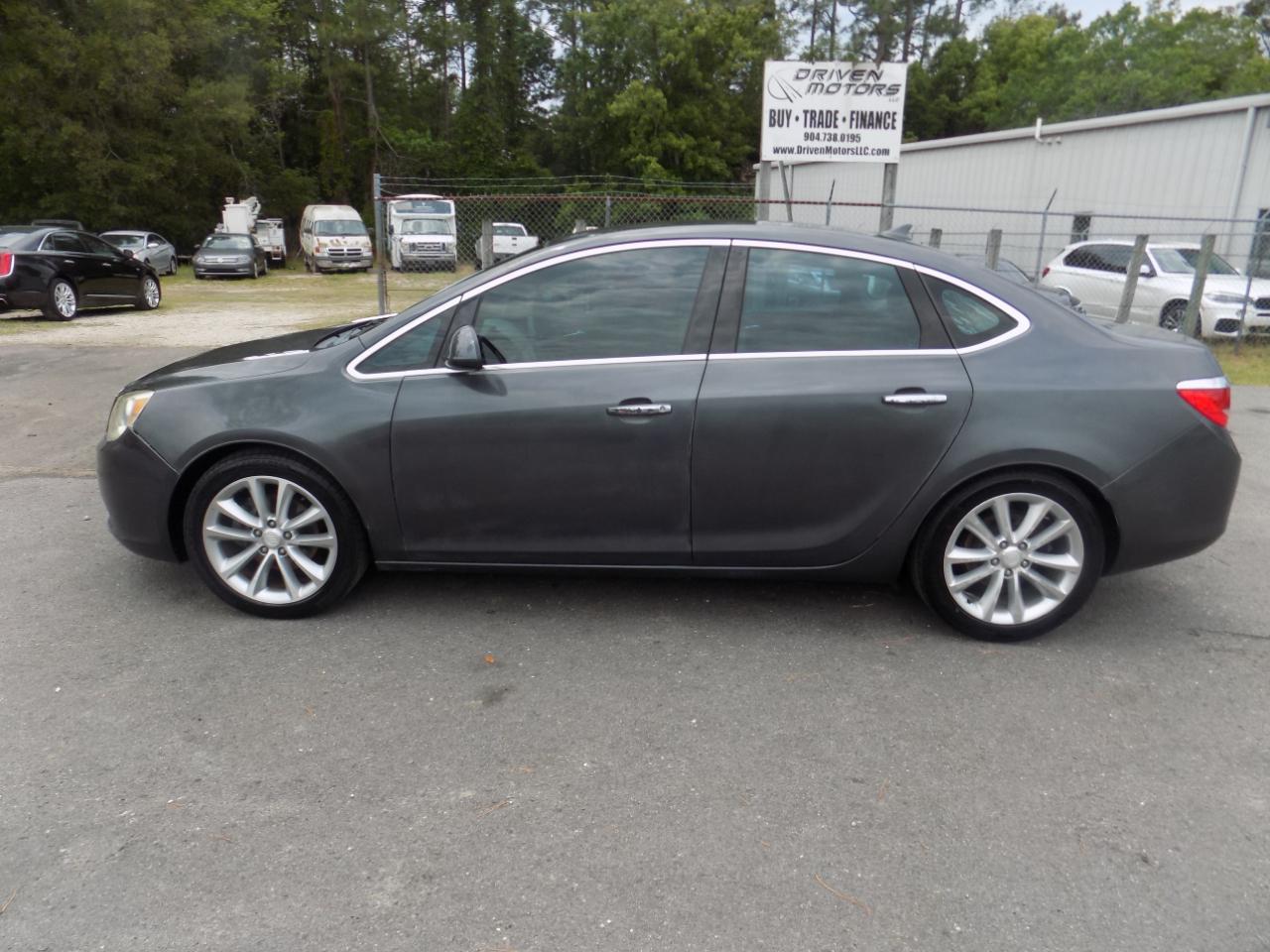Buick Verano Base 2013