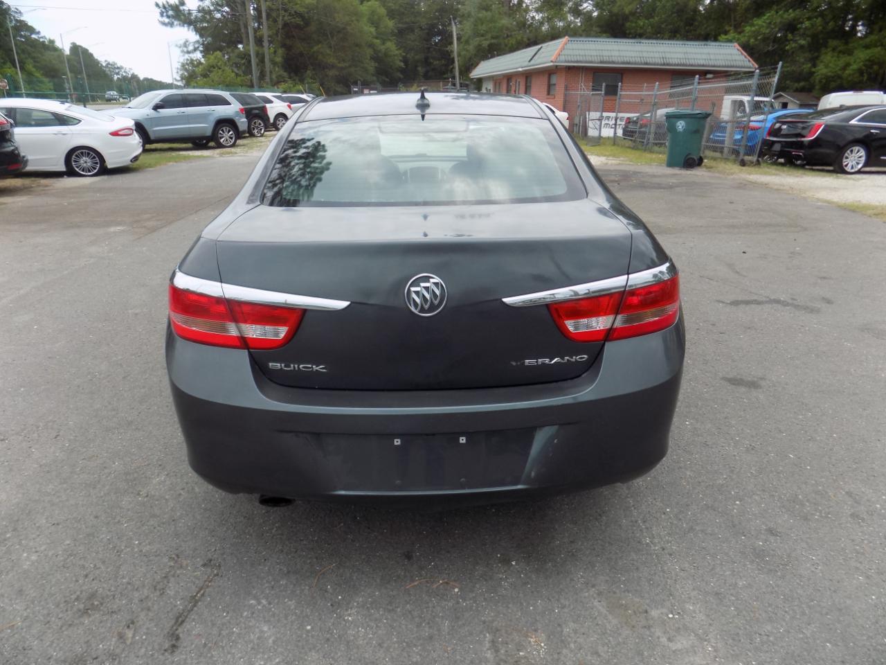 Buick Verano Base 2013