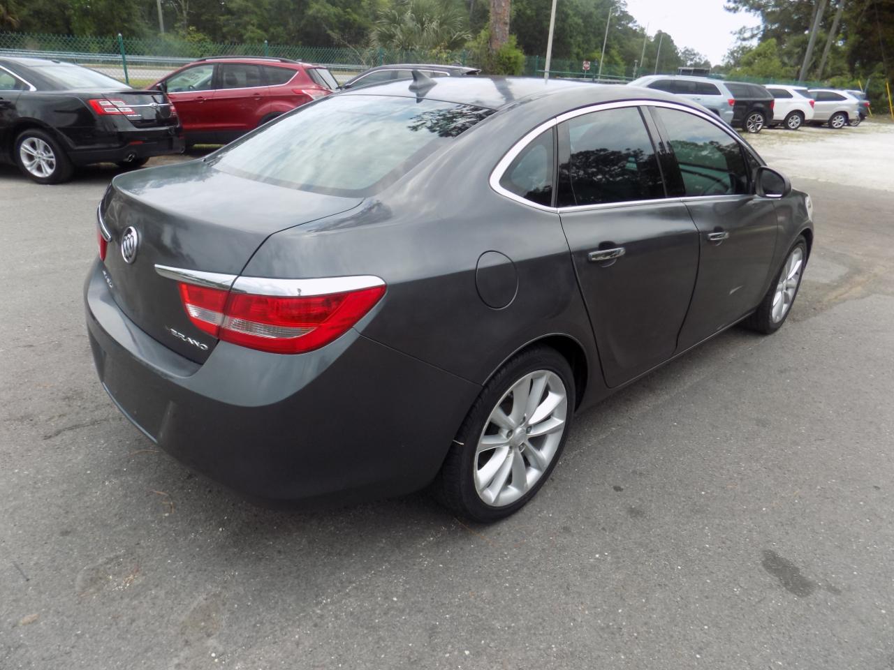 Buick Verano Base 2013