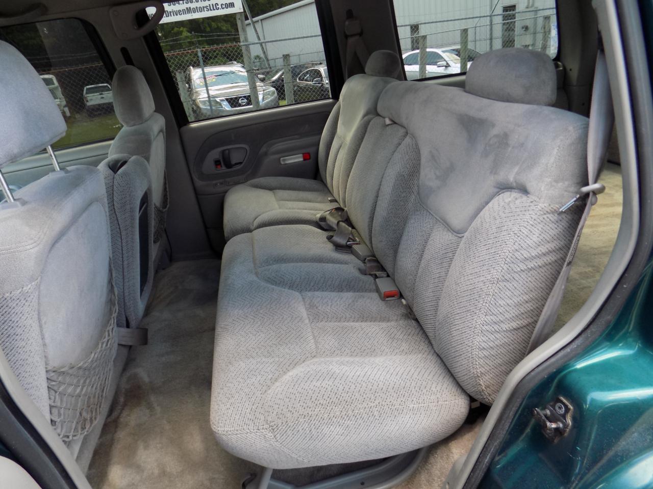 Chevrolet Tahoe 4-Door 4WD 1996