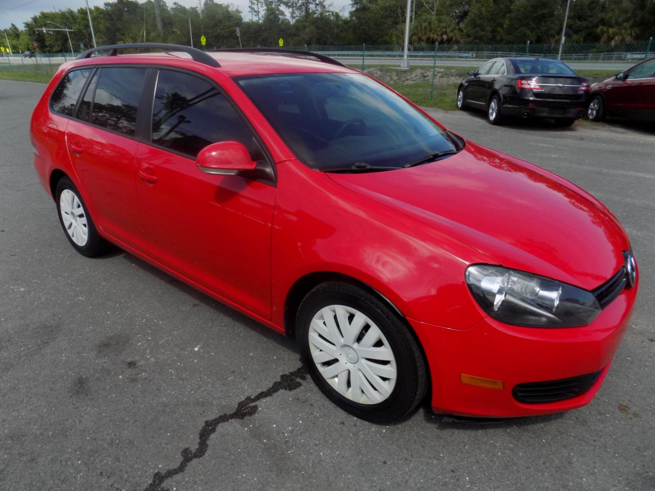 Volkswagen Jetta SportWagen 2.5L S 2013