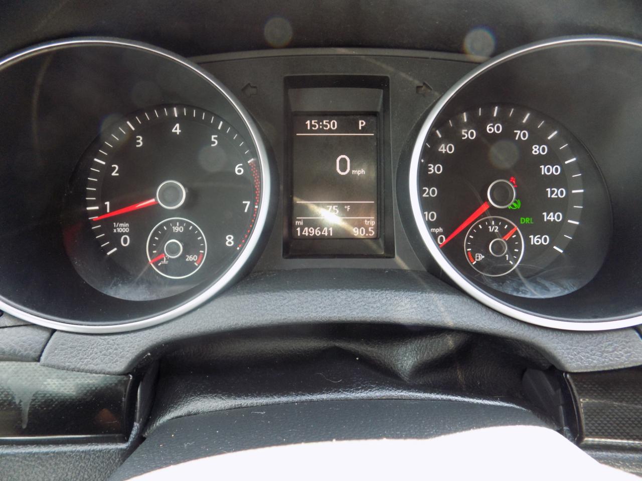Volkswagen Jetta SportWagen 2.5L S 2013