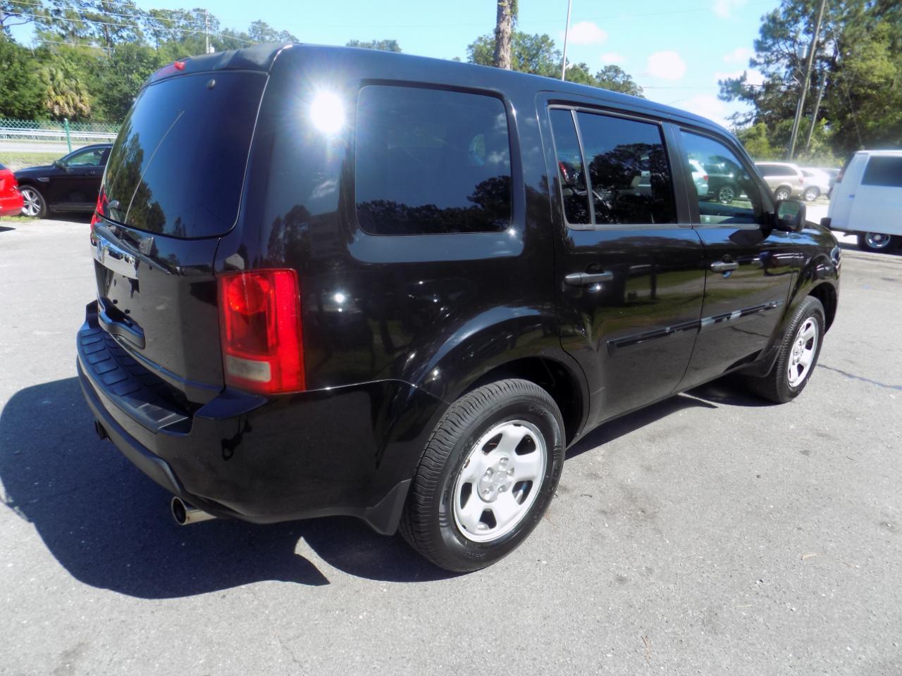 Honda Pilot LX 2WD 5-Spd AT 2011