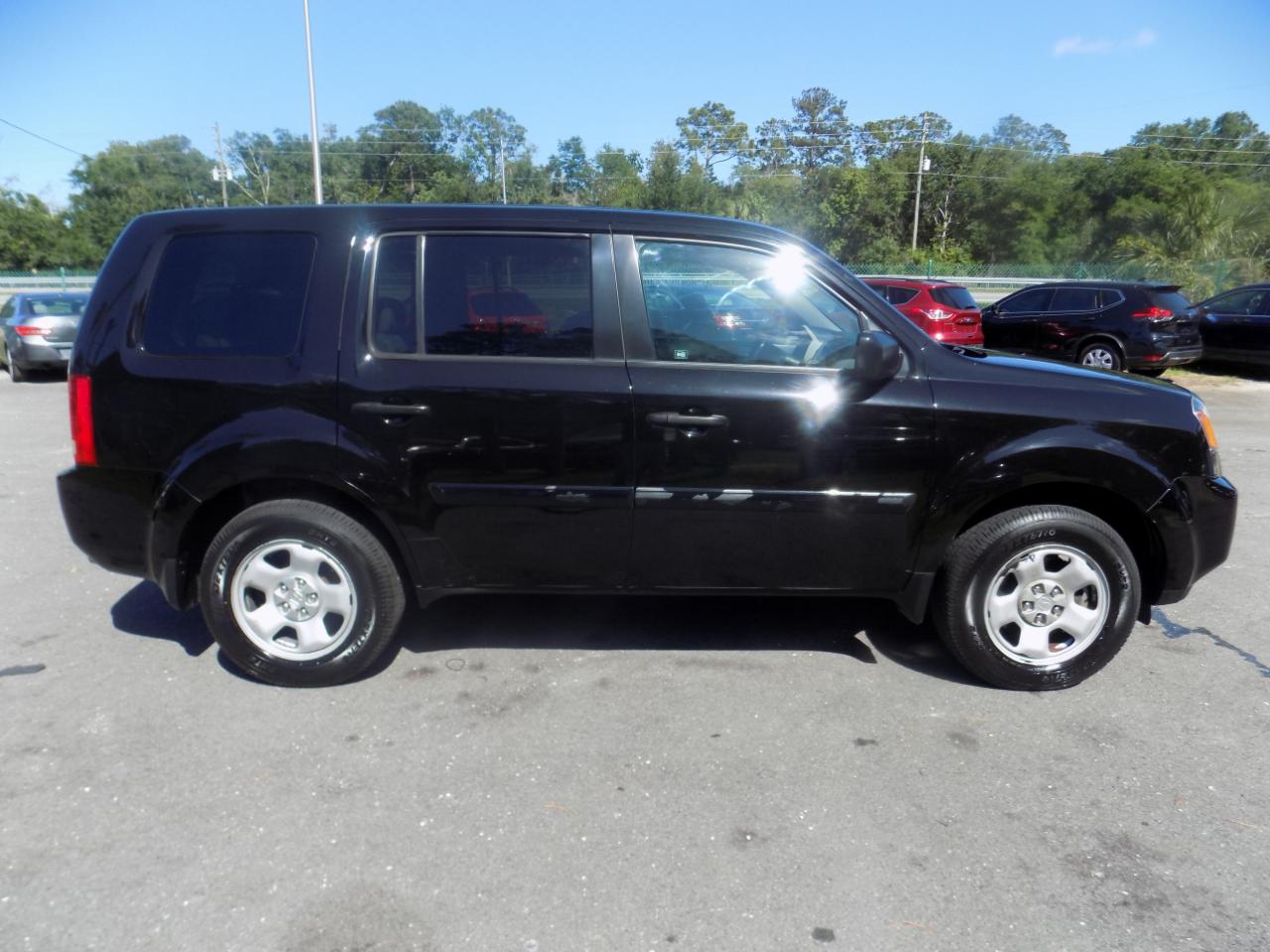 Honda Pilot LX 2WD 5-Spd AT 2011