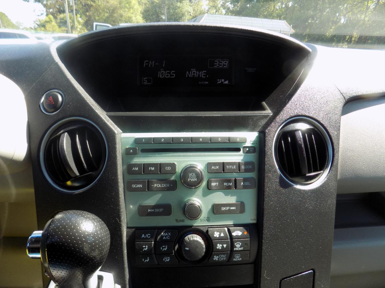 Honda Pilot LX 2WD 5-Spd AT 2011