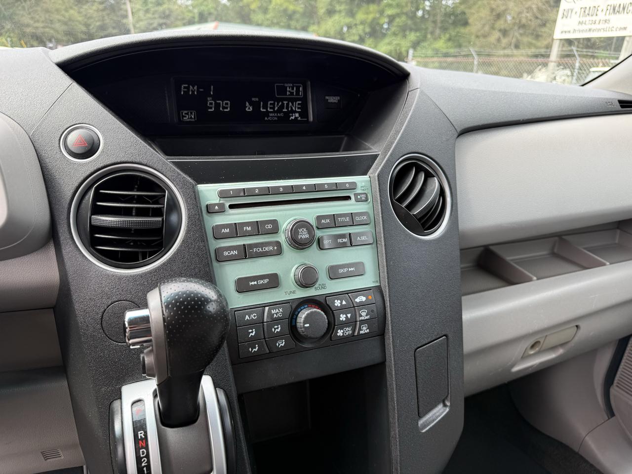 Honda Pilot LX 2WD 5-Spd AT 2011