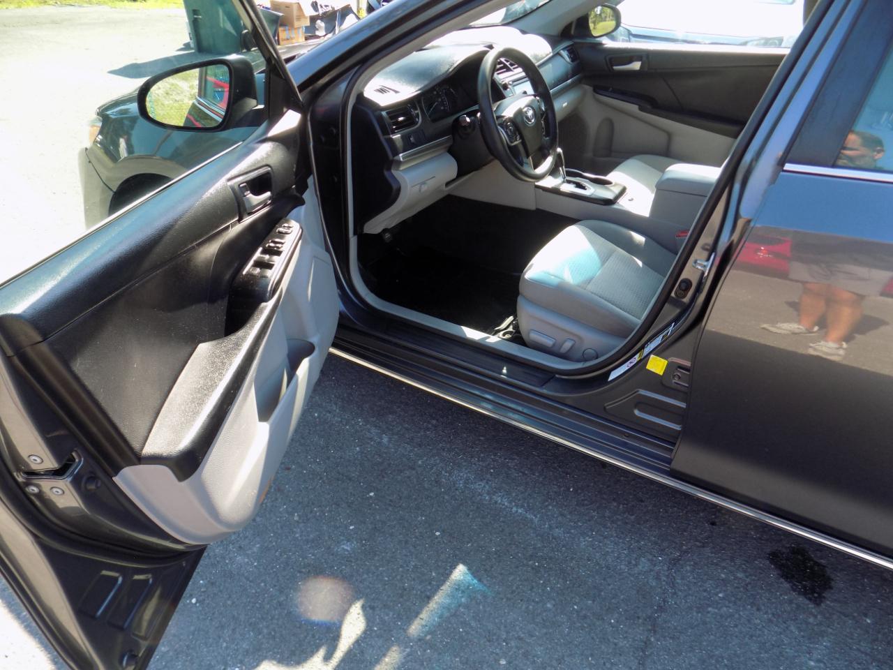 Toyota Camry LE 2012