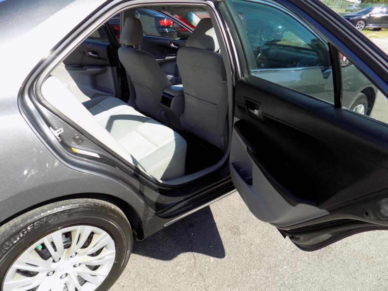 Toyota Camry LE 2012