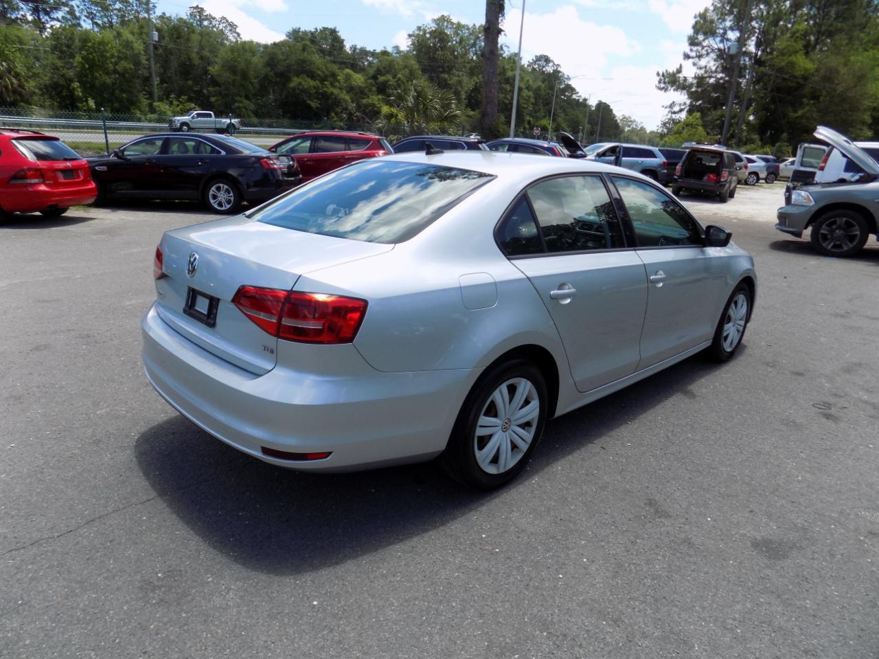 Volkswagen Jetta TDI S 6A 2015