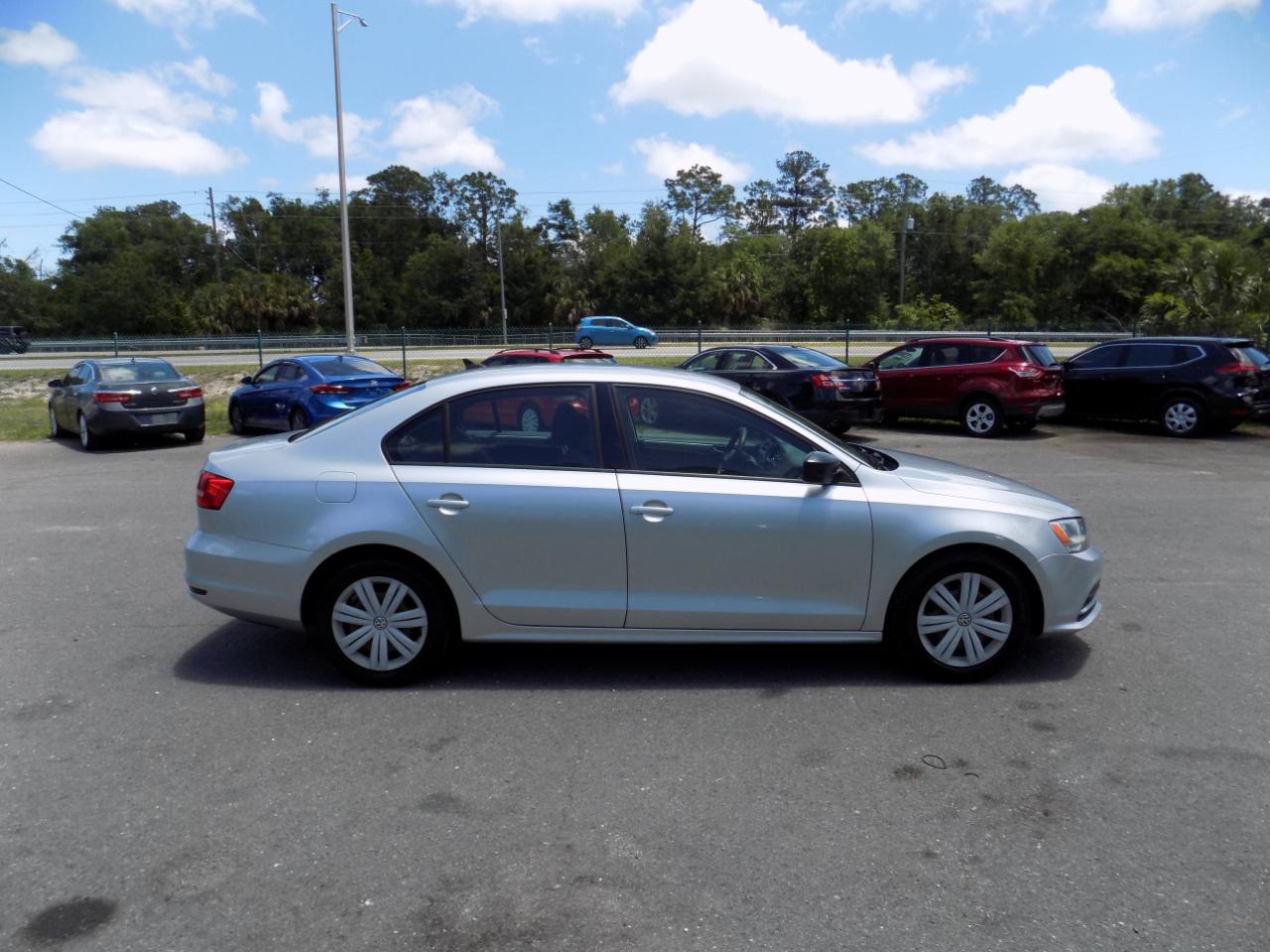 Volkswagen Jetta TDI S 6A 2015