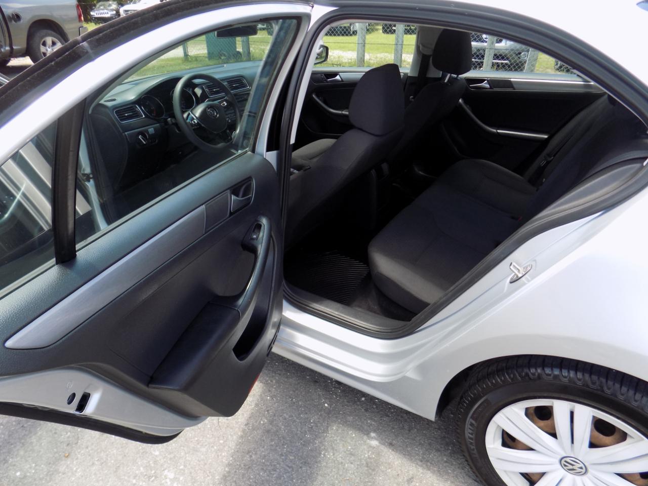 Volkswagen Jetta TDI S 6A 2015