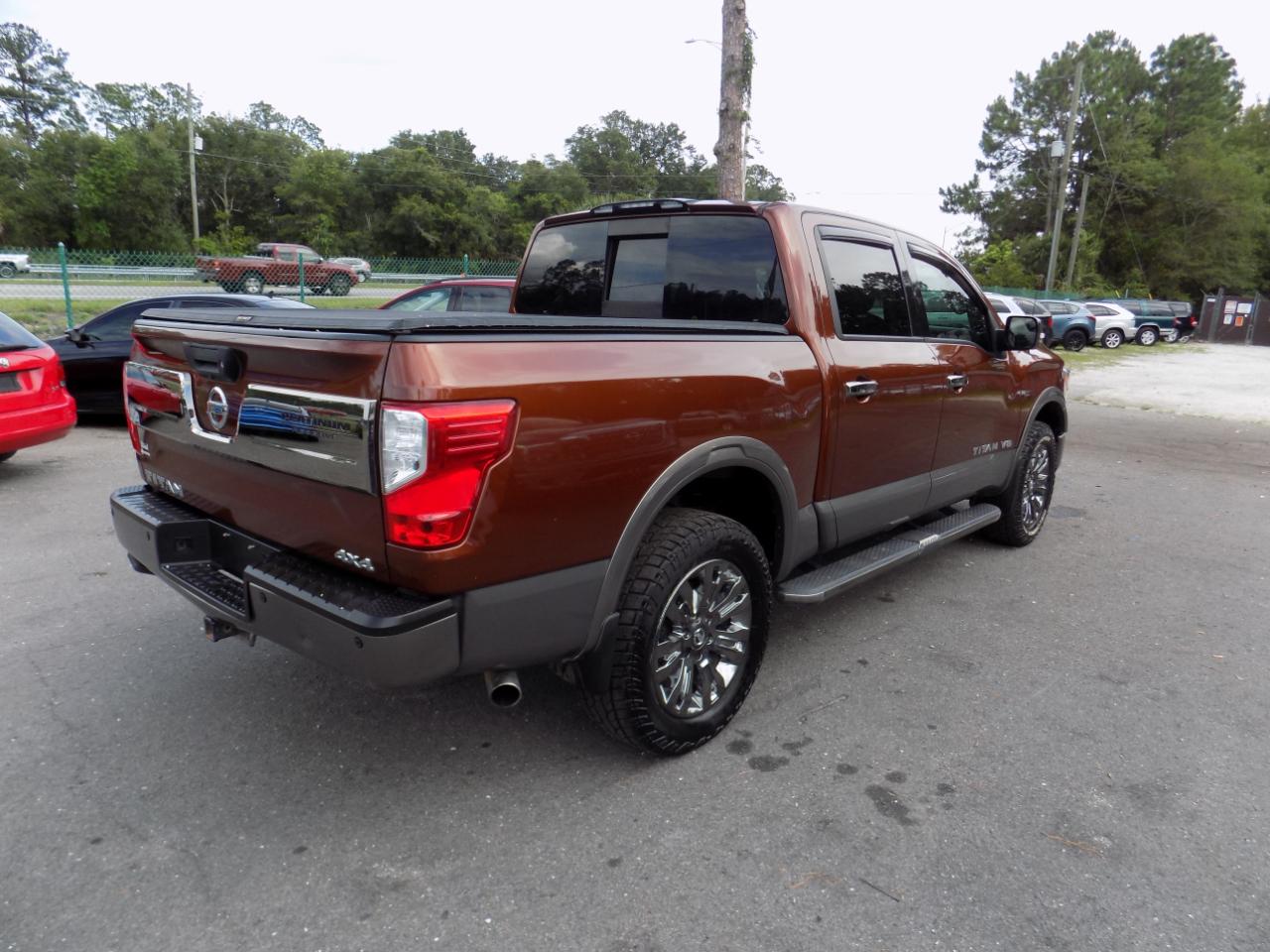 Nissan Titan Platinum Reserve Crew Cab 4WD 2018