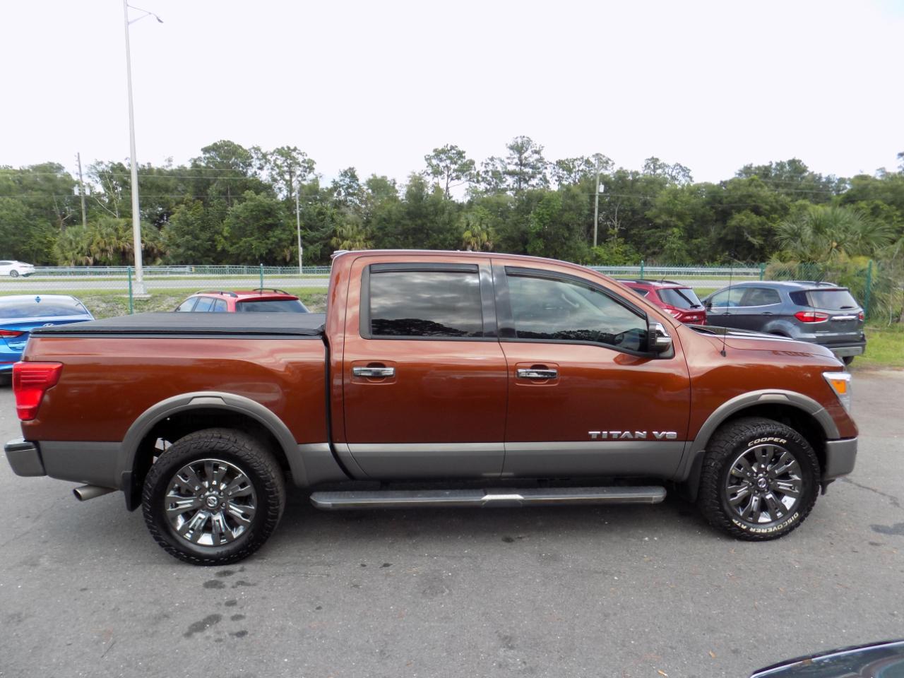 Nissan Titan Platinum Reserve Crew Cab 4WD 2018