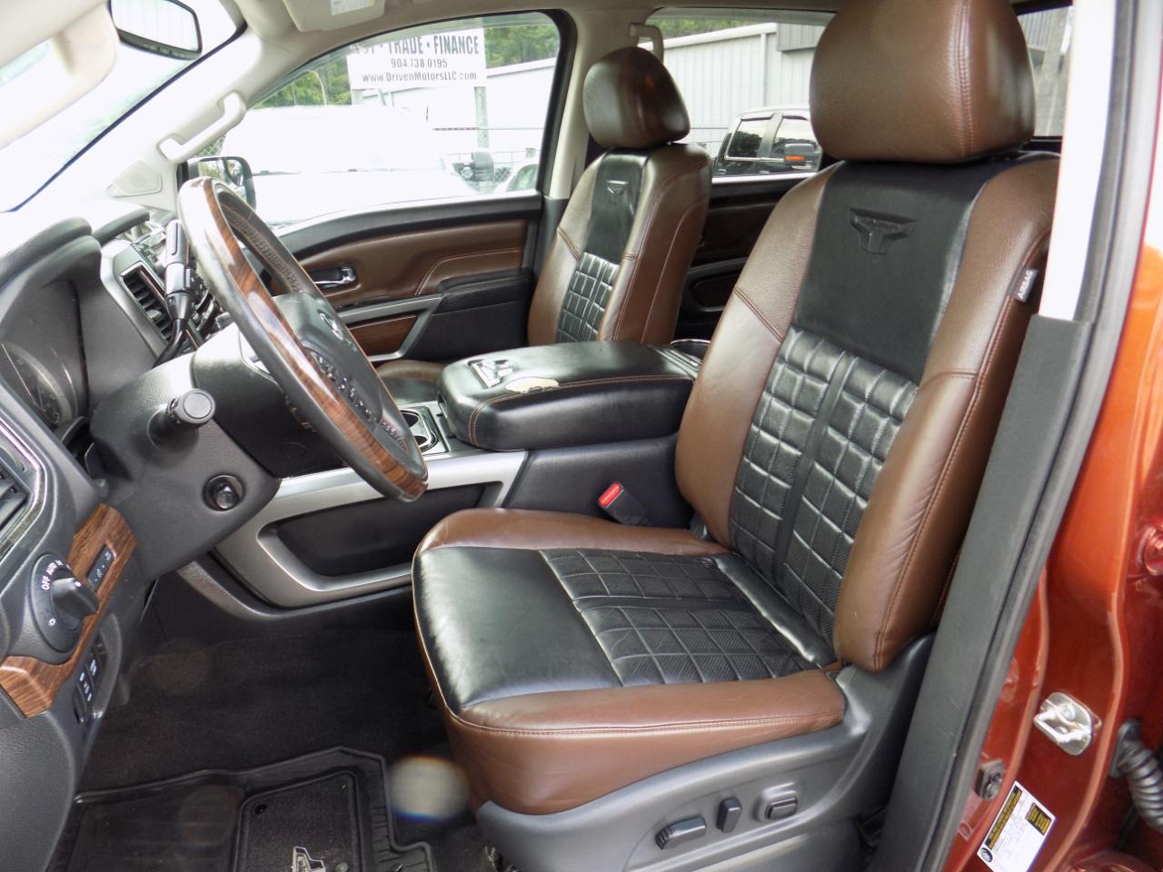 Nissan Titan Platinum Reserve Crew Cab 4WD 2018