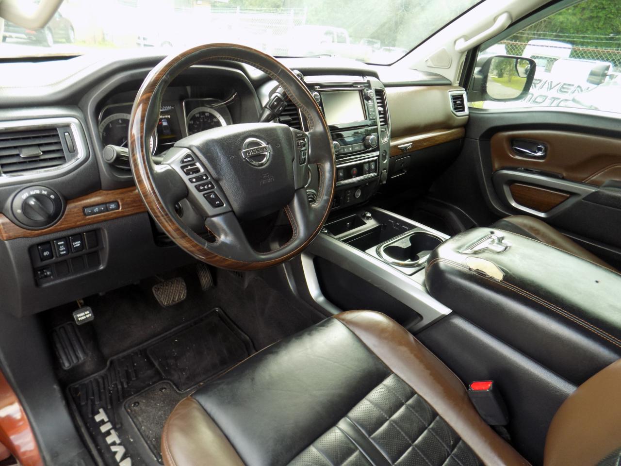 Nissan Titan Platinum Reserve Crew Cab 4WD 2018
