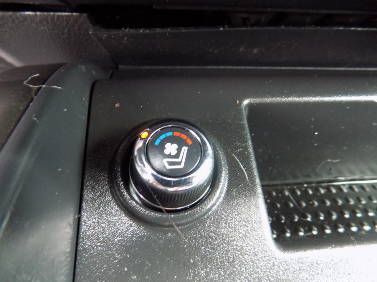 Nissan Titan Platinum Reserve Crew Cab 4WD 2018
