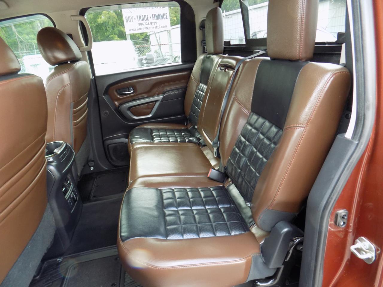 Nissan Titan Platinum Reserve Crew Cab 4WD 2018