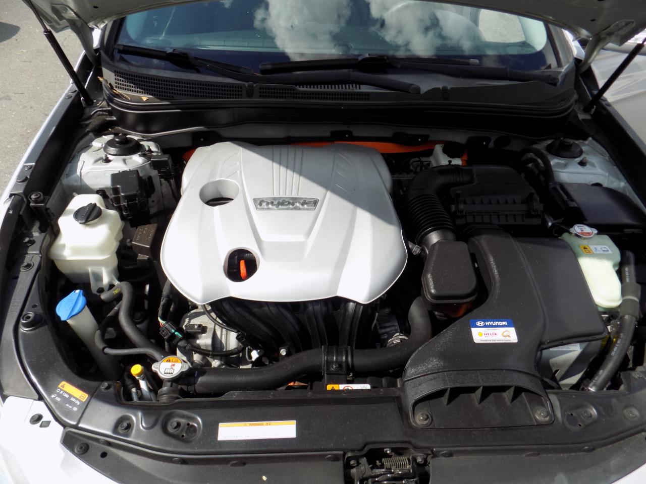 Hyundai Sonata Hybrid Sedan 2014