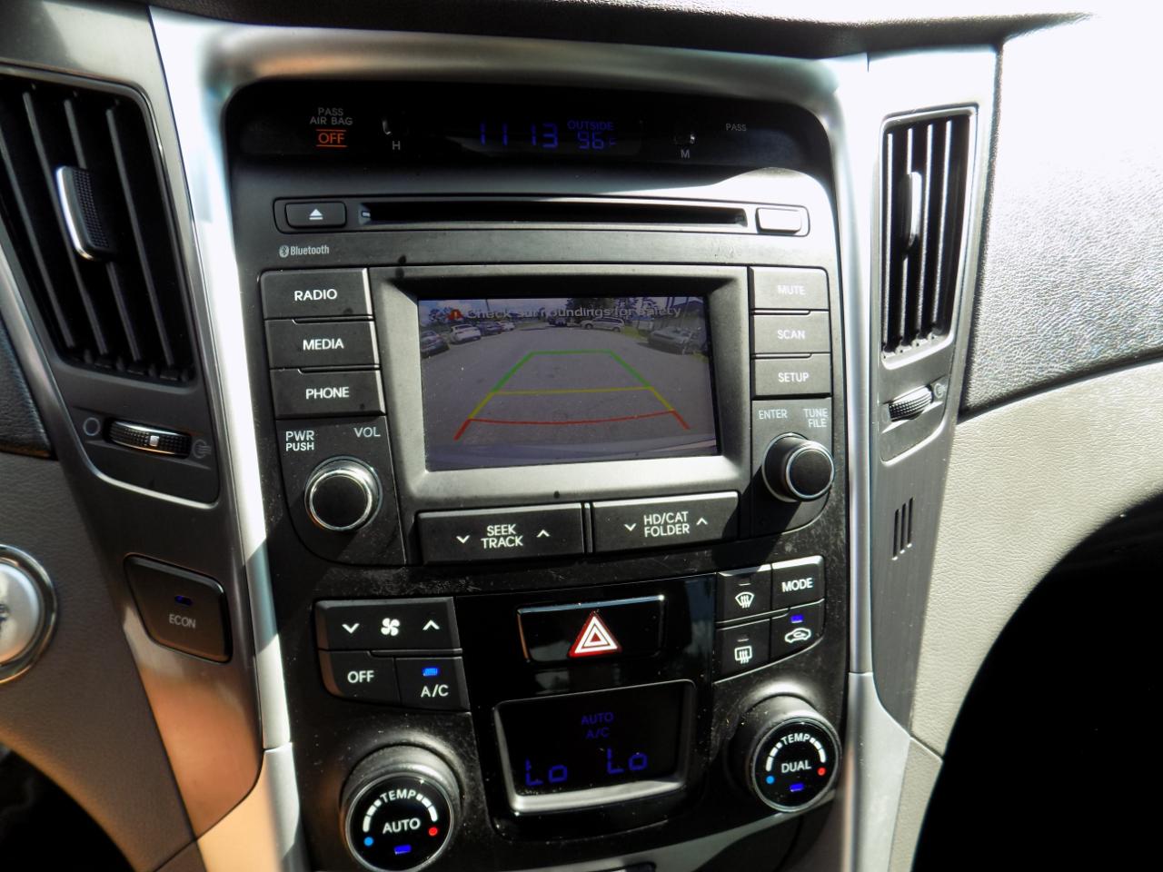 Hyundai Sonata Hybrid Sedan 2014