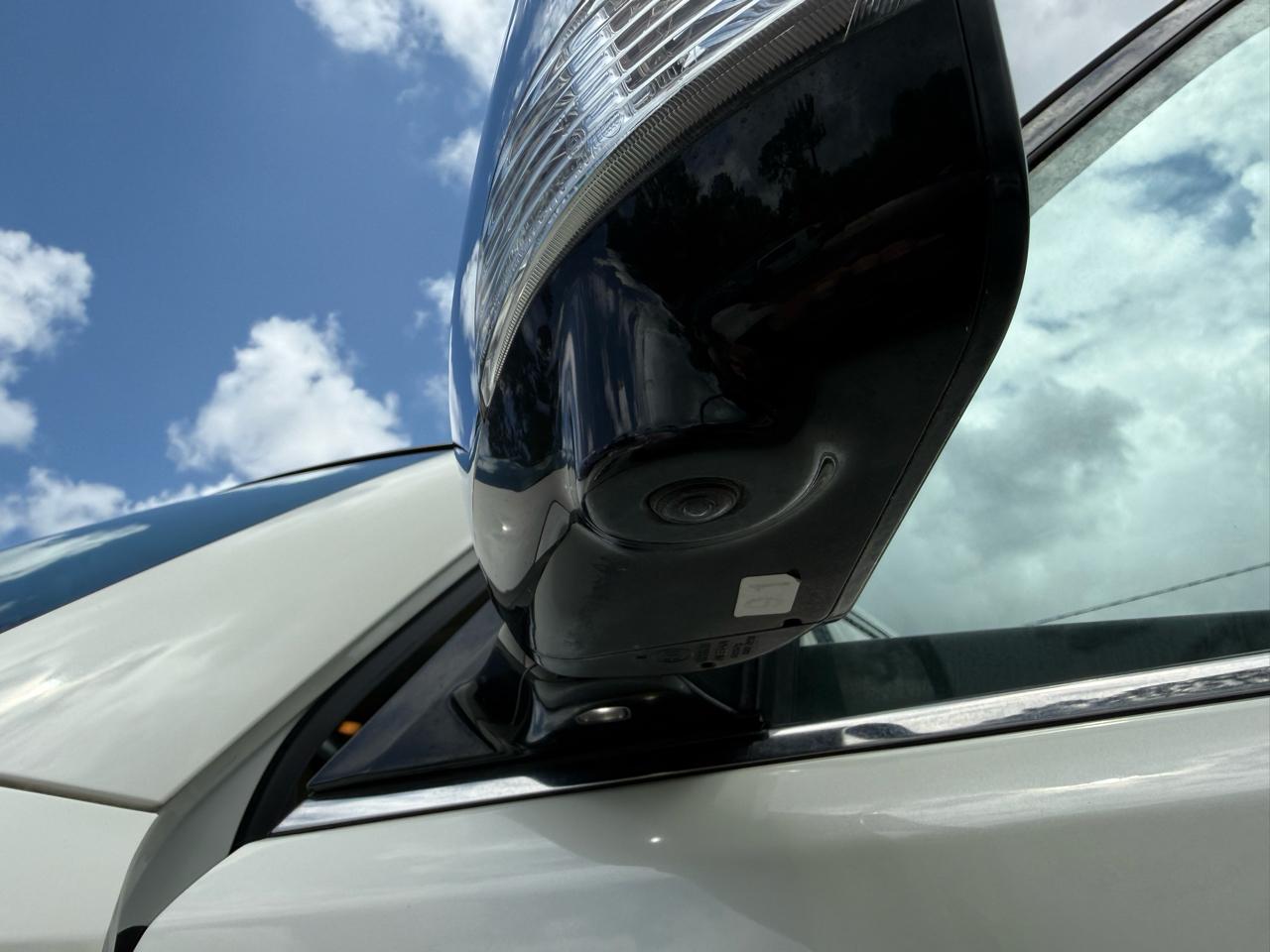 Nissan Armada Platinum 2WD 2017