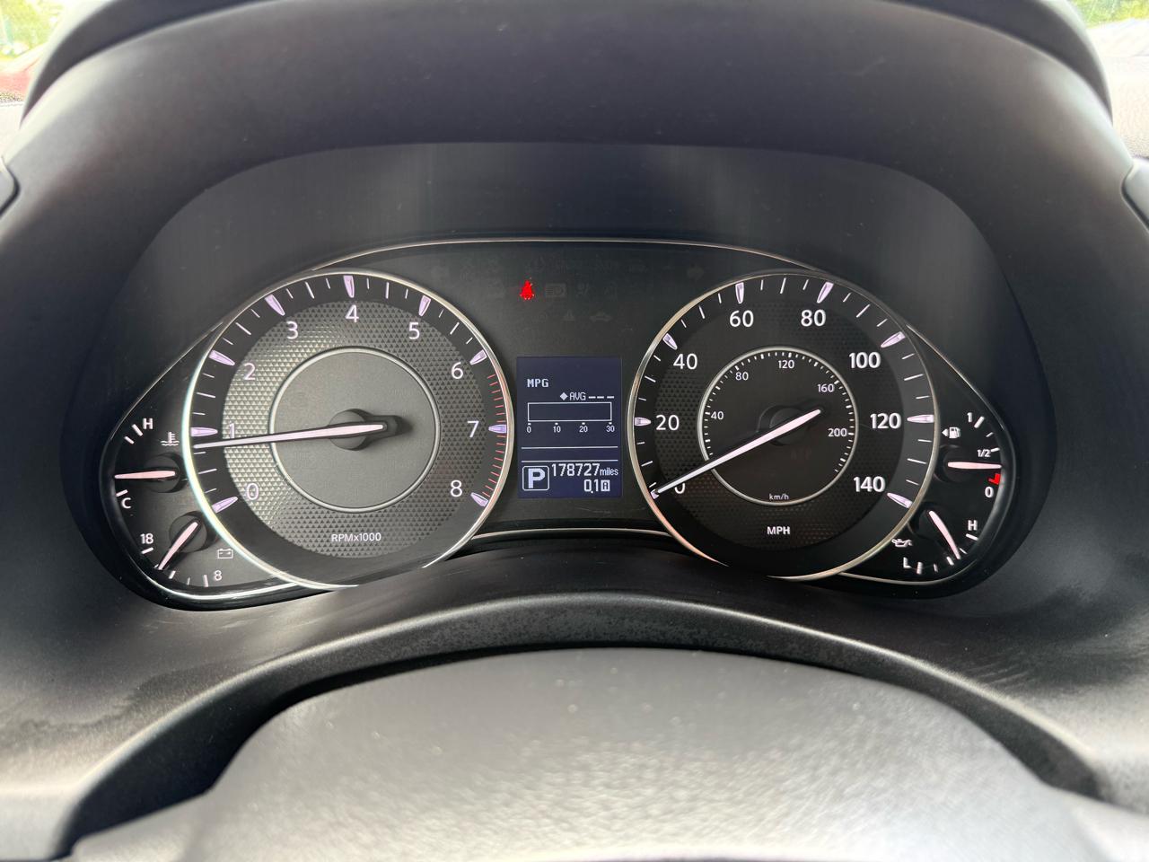 Nissan Armada Platinum 2WD 2017