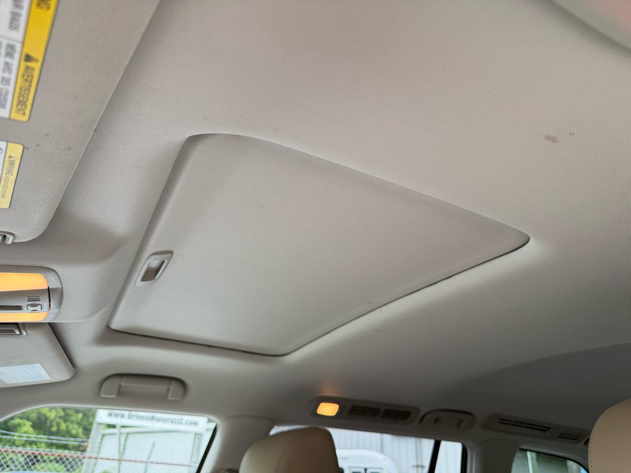 Nissan Armada Platinum 2WD 2017