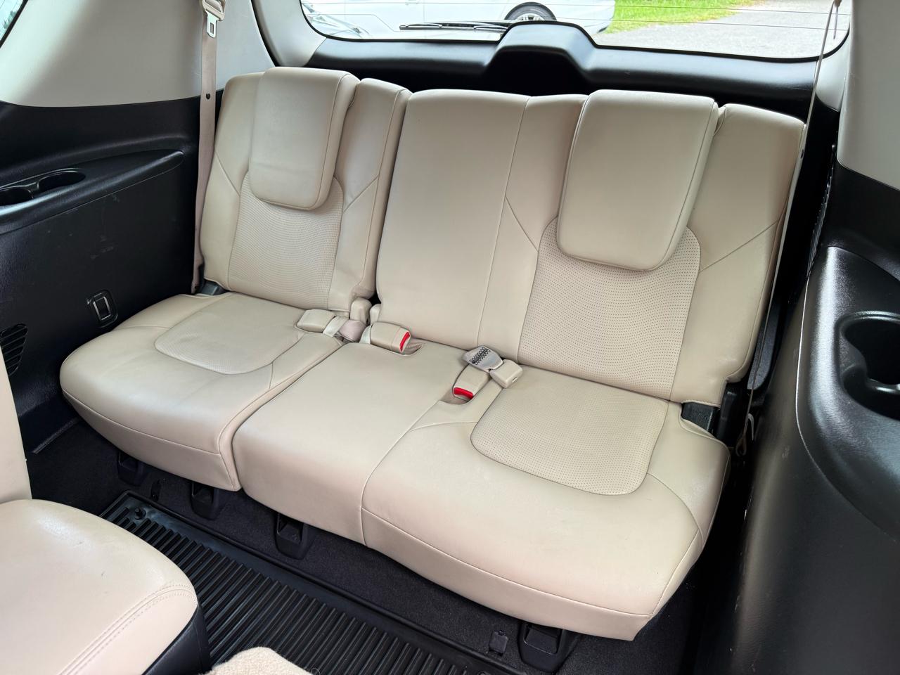 Nissan Armada Platinum 2WD 2017
