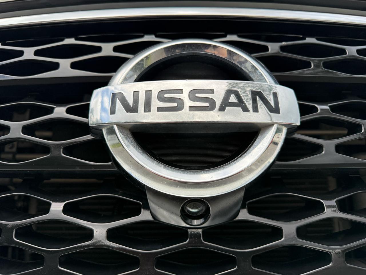 Nissan Armada Platinum 2WD 2017