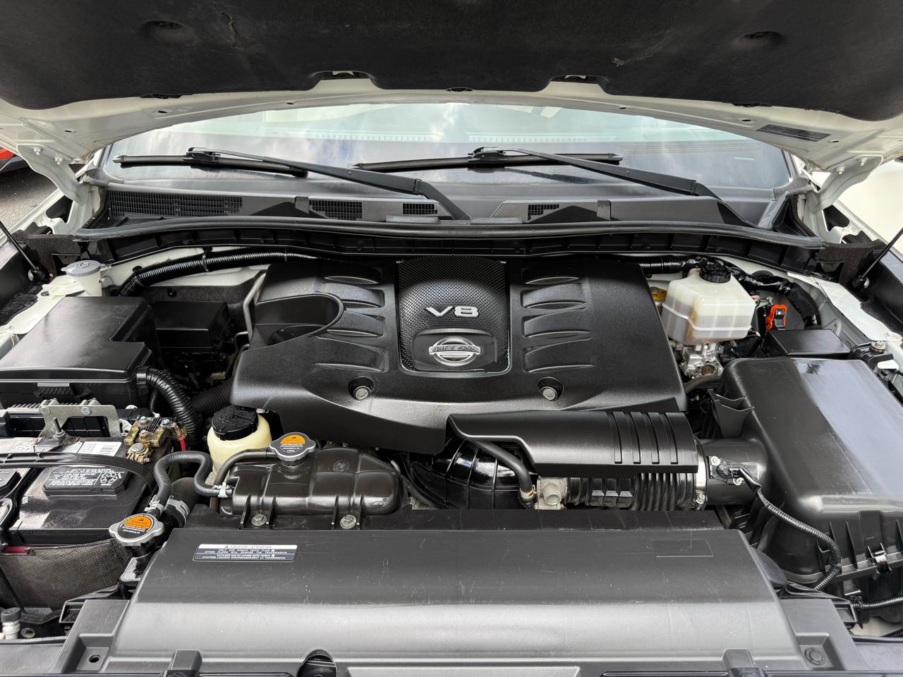 Nissan Armada Platinum 2WD 2017
