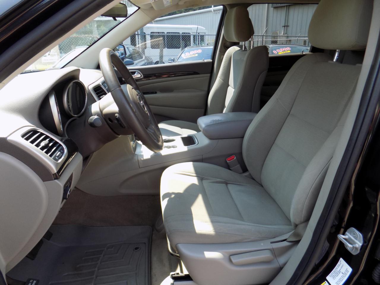 Jeep Grand Cherokee Laredo 4WD 2013