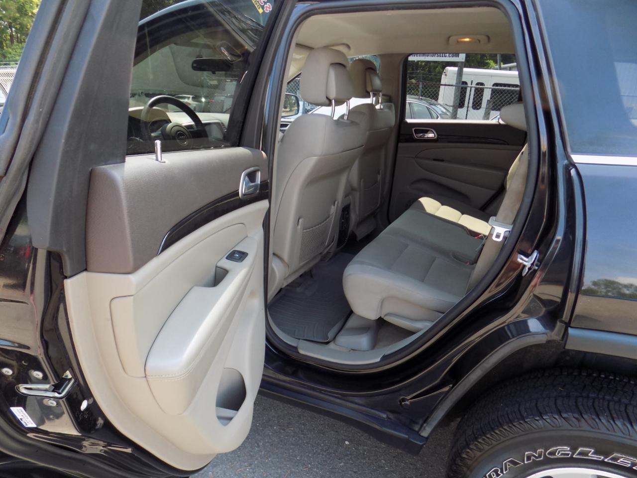 Jeep Grand Cherokee Laredo 4WD 2013