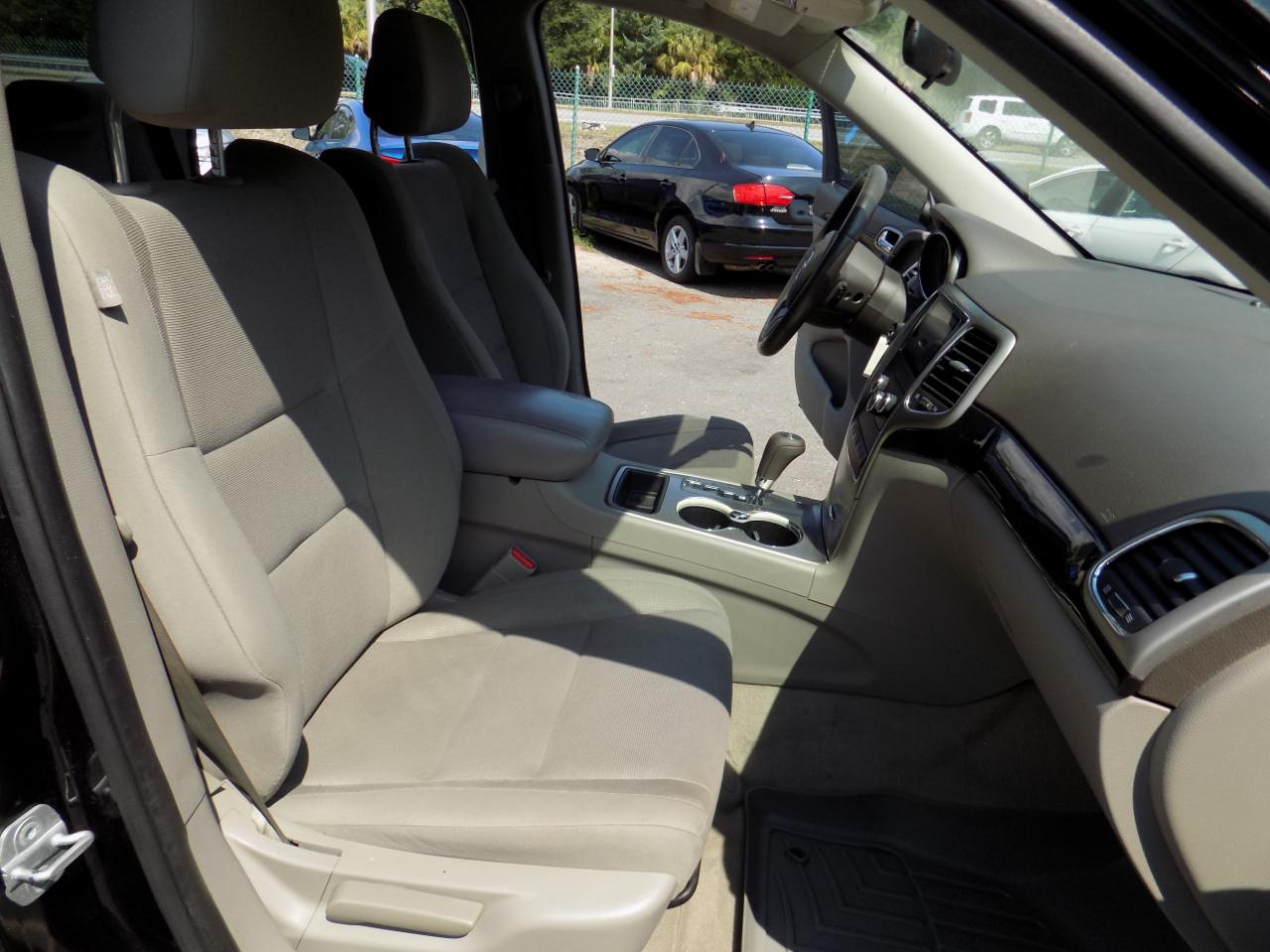 Jeep Grand Cherokee Laredo 4WD 2013