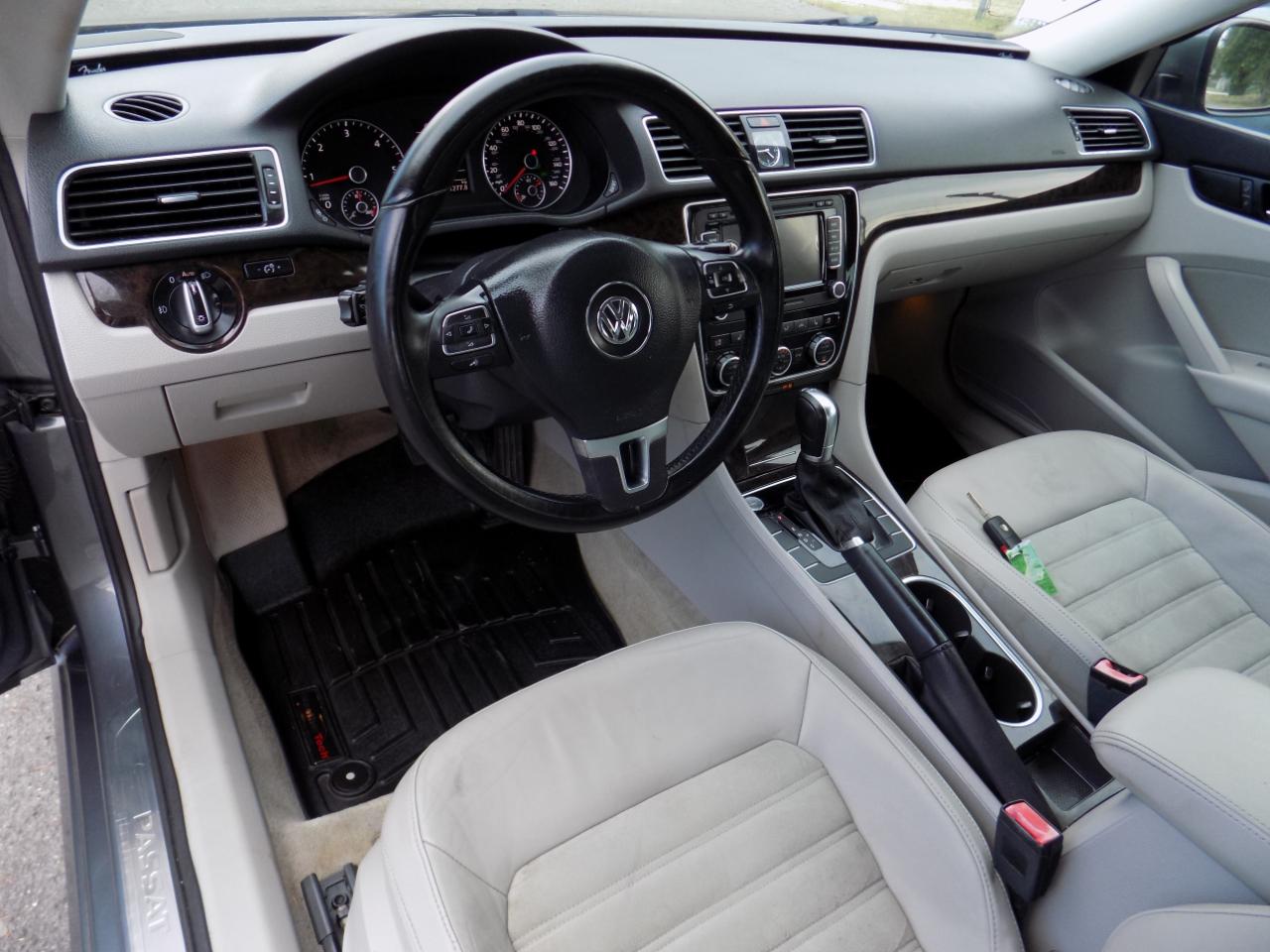 Volkswagen Passat 2.0L TDI SEL Premium 2014