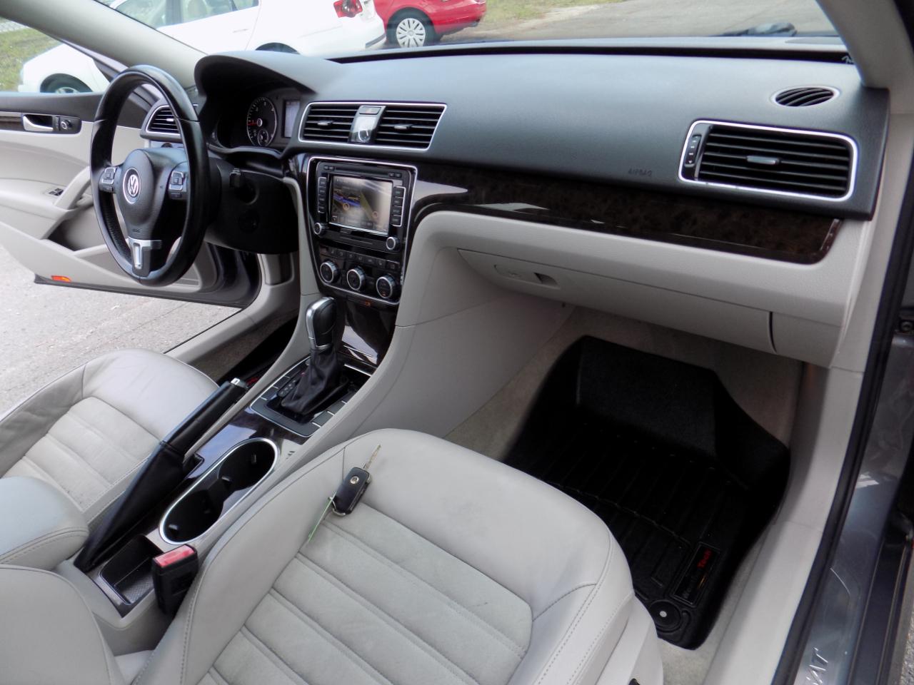 Volkswagen Passat 2.0L TDI SEL Premium 2014