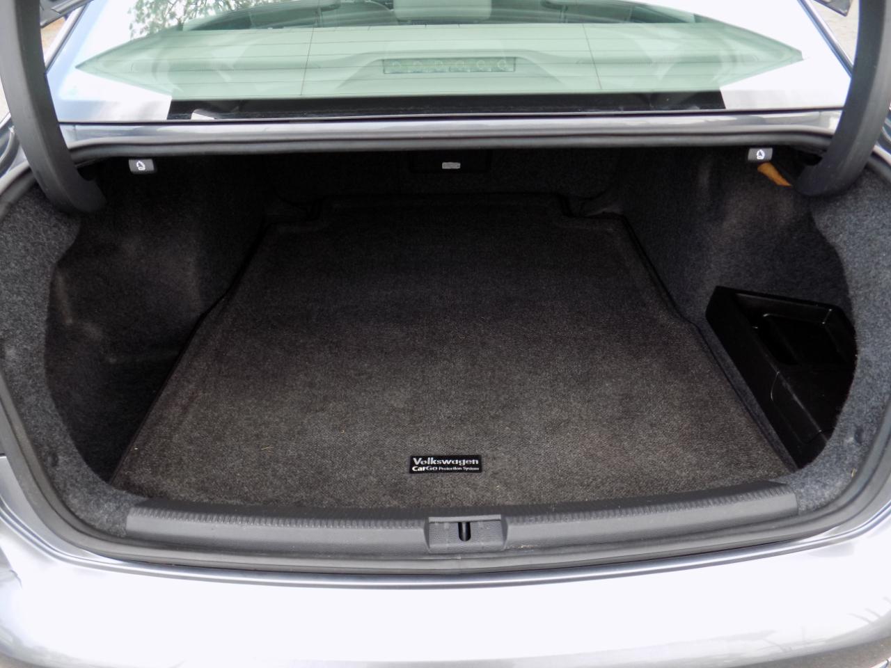 Volkswagen Passat 2.0L TDI SEL Premium 2014