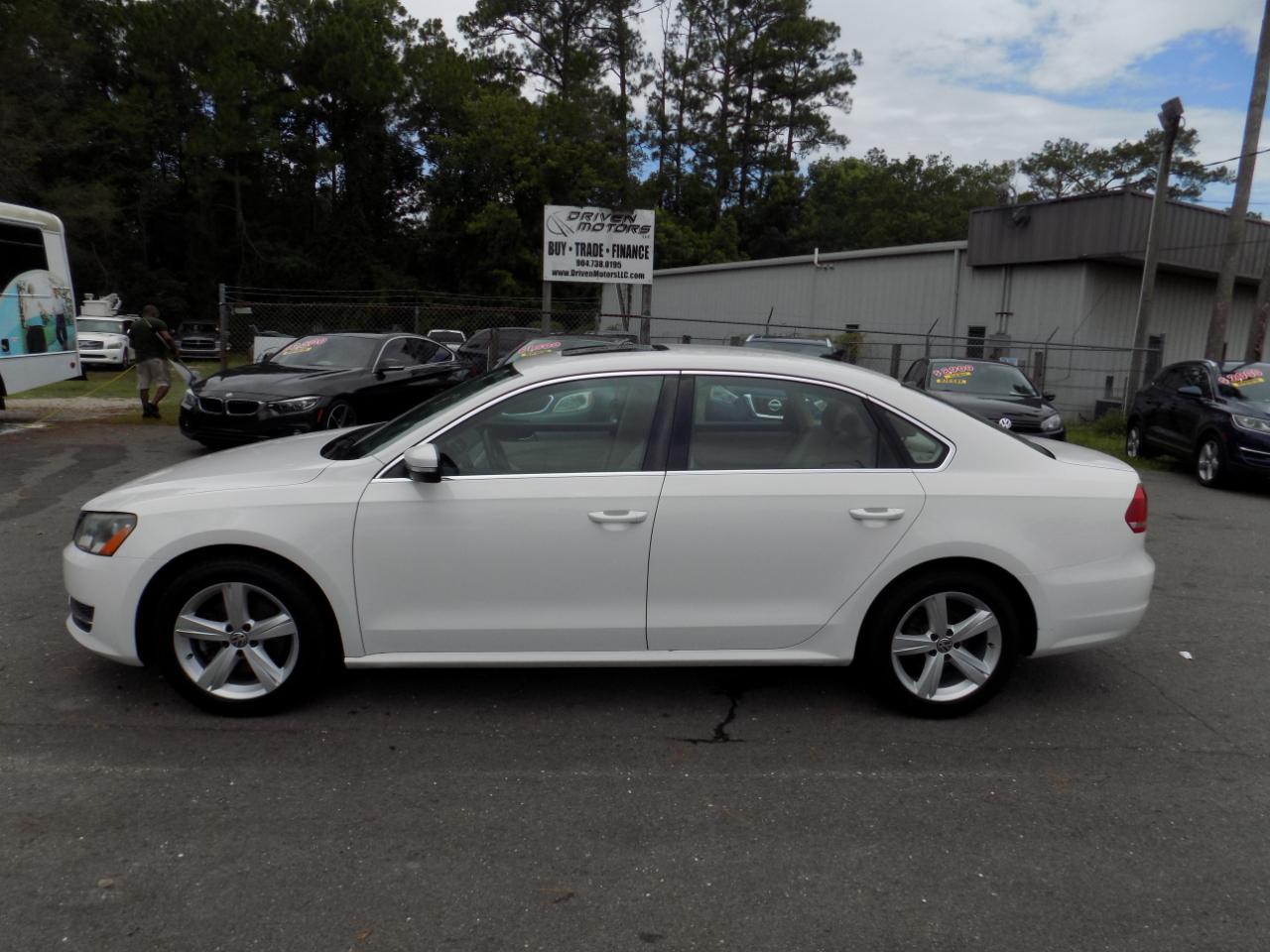 Volkswagen Passat 2.0L TDI SE AT 2013