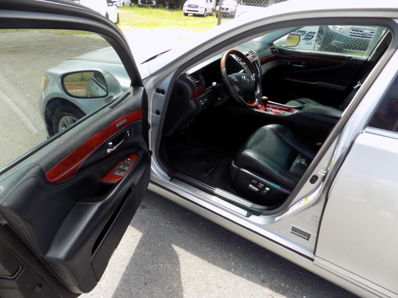 Lexus LS 460 L Luxury Sedan 2007